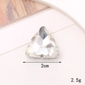 Macro shot of 2cm clear triangle glass rhinestone sew-on crystal for DIY accessories
