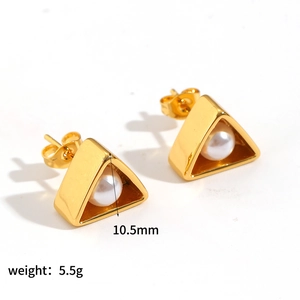 Close-up of golden triangular stud earrings with 10.5mm width and 5.5g weight