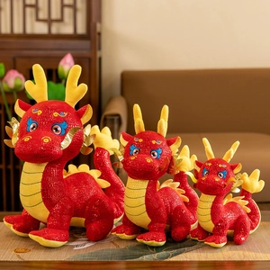 Peluche rouge de l'année du dragon 2024 en trois tailles avec un style chinois traditionnel