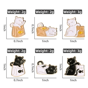 Size chart for cute cartoon cat enamel pins showing dimensions and weights of each brooch