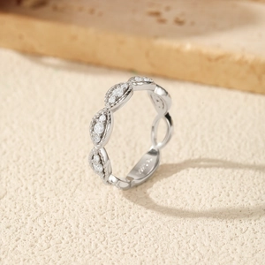S925 sterling silver marquise VVS1 moissanite ring with textured twist band and zircons