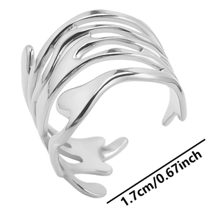Detail showing irregular wavy silver ring with a measured diameter of 1.7cm or 0.67 inch