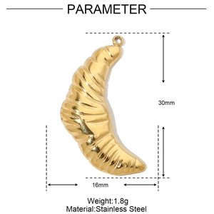 Technical drawing of a 30mm gold croissant pendant in stainless steel with dimensions