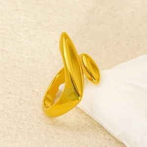Moderner unregelmäßiger 18k Edelstahlring mit minimalistischem, organischem Design in Gold