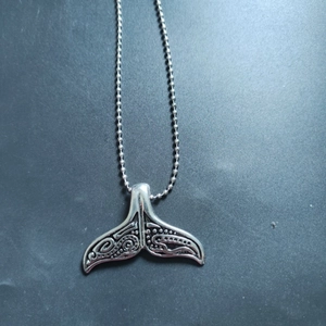 Vintage silver whale tail pendant necklace with bead chain for men and women in punk style
