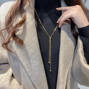 Elegant 18k gold plated stainless steel snake chain Y-necklace with sphere tassels