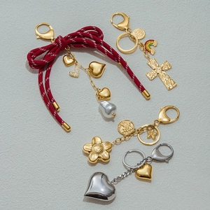 Set of luxury stainless steel heart and pearl charms with gold woven rope keychains