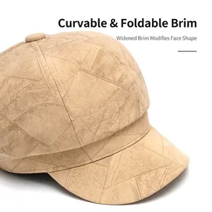 Gorra tipo newsboy beige para mujer con costuras geométricas y ala ancha plegable