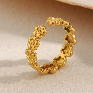 Minimalist 18K gold plated stainless steel open ring with floral clover pattern design