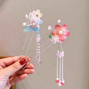 Traditional Chinese hair pins with resin flowers, tassels and pearls for Hanfu styling