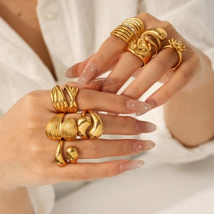 Minimalist Chunky Rings Stainless Steel 18K Gold Plated Geometric Ins Style Waterproof Non Tarnish Rose Flower Rhinestone Jewelry For Women
