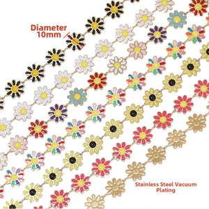 Detail of 10mm stainless steel daisy flower chains in multiple colors with vacuum plating