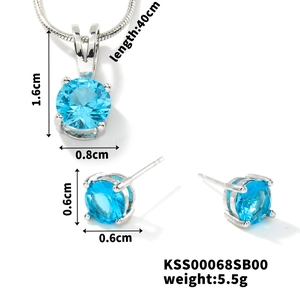 Dimensions détaillées du collier en argent et des boucles d'oreilles en pierre bleue