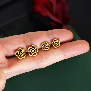 French Vintage Gold Rose Flower Stud Earrings For Women Three-Dimensional Stainless Steel High-End Floral Stud Jewelry