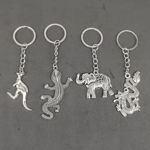 Vintage Animal Keychain Zinc Alloy Dragon Elephant Kangaroo Gecko Key Ring Bag Pendant Retro Jewelry Gift