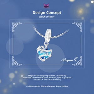 Dettaglio ciondolo cuore Cenerentola in argento S925 con pietre blu e farfalla