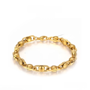Detail of 200x6mm gold plated stainless steel bracelet with hexagonal and oval links
