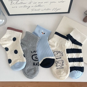 Women Thin Combed Cotton Socks Japanese Style Casual Patterned Cartoon Embroidery Breathable Soft Decorative