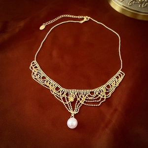Vintage Gold Alloy Artificial Pearl Necklace For Women Elegant French Palace Style Lace Beaded Mesh Fringe Clavicle Chain Jewelry