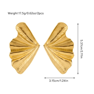 Detailed view of 18K gold ginkgo leaf earrings showing dimensions and 17.5g weight