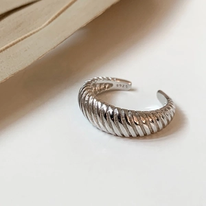 Minimalist 925 sterling silver twill open ring with elegant vintage twisted texture