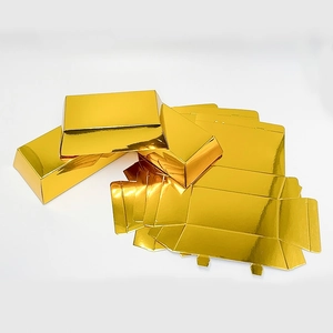 Boîtes à bonbons en papier style lingot d'or présentées assemblées et à plat dépliées