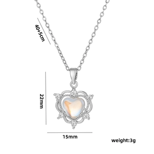 Silver moonstone heart pendant necklace with dimensions 22x15mm and 40+5cm chain