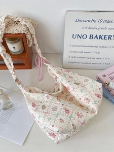 Sac à bandoulière en toile avec reliefs de dessins animés et bretelles roses à volants