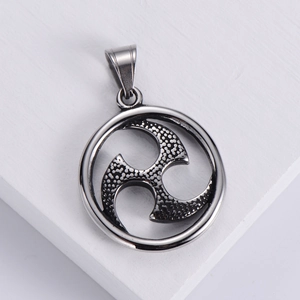 Mens vintage stainless steel round mitsu-tomoe pendant with hammered texture detail