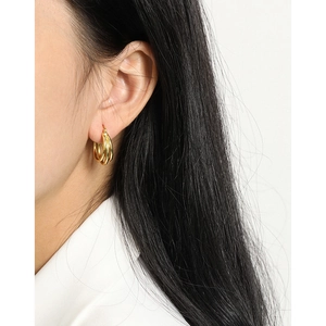 French minimalist layered triple-hoop earrings in polished gold finish for women