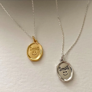 925 Sterling Silver Smile Face Pendant Necklace Minimalist Wax Seal Style Engraved Oval Medallion Jewelry For Women