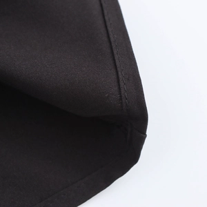 Damenhemd mit Leoparden-Patchwork, Kontrastnähten und Retro-Reverskragen in Schwarz