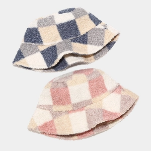 Warm checkerboard pattern fleece bucket hats for women in stylish autumn colors