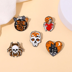 Enamel Brooch Pins Halloween Alloy Badges Skull Pumpkin Heart Haunted House Gothic Punk Jewelry Decoration For Clothing