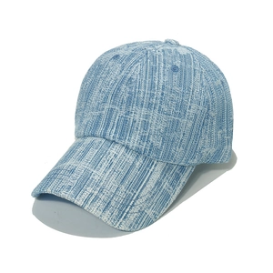 Casquette de baseball unisexe en denim délavé vintage avec texture bleue et blanche