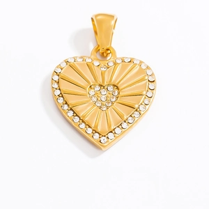 Elegante ciondolo a cuore placcato in oro con strass bianchi luccicanti da donna