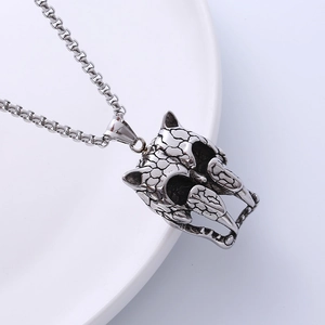 Gothic wolf skull pendant necklace in antique silver stainless steel with chain