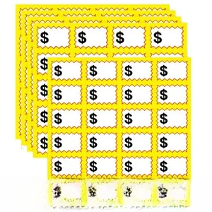Makroansicht gelber Preisschilder mit rotem Rand und schwarzem Dollarzeichen-Symbol