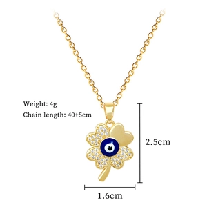Detailed view of lucky clover eye necklace with crystal inlay and 40+5cm chain size specs