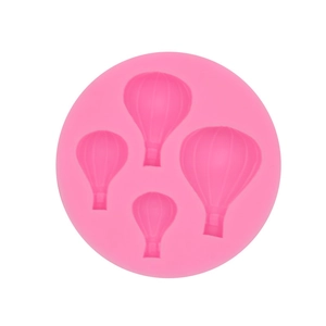 Stampo in silicone rosa con quattro mongolfiere per decorazioni di torte e artigianato