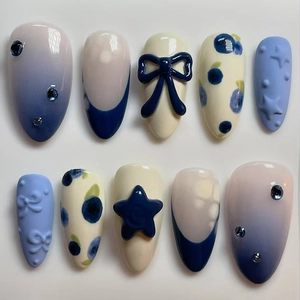 Press On Kunstnagels 3D Strik Ster Strass Gradiënt Klein Blauw Bosbes Amandel Afneembaar Modieus