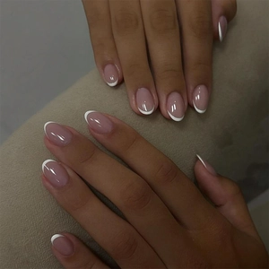 Classic French Tip Press On Nails Short Round Nude Pink White Edge Resin Artificial False Nails For Women Salon Style