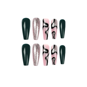 Faux ongles longs forme cercueil avec vert foncé, paillettes et lignes noires