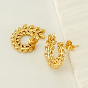Elegant gold wheat-ear shaped earrings in stainless steel with textured finish
