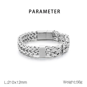 Dettaglio del bracciale a catena in acciaio con misure 210x12mm e peso di 56g