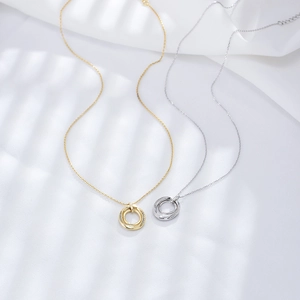 Elegant s925 silver double interlocking ring necklace with diamonds in gold and silver