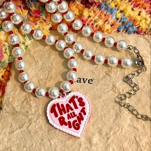 Retro beaded necklace with pink heart pendant and pearls for women in vintage palace style