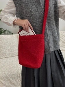 Winter plush red bucket bag with fuzzy lamb fleece and large capacity for daily commuting