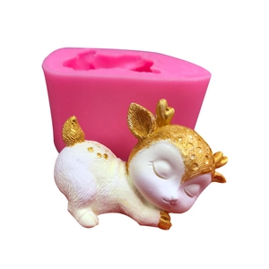 3D Reindeer silicone mold with pink sleeping deer craft for cake decoration and DIY gifts