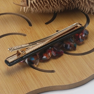 Elegant Korean style acetate flower hair clip with colorful resin petals and gold metal clip